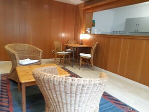 Uklassifisert bilde, 5 av 8, knapp