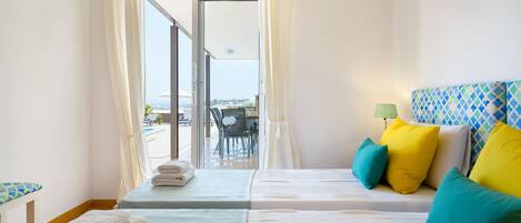 3 bedrooms, in-room safe, iron/ironing board, free WiFi