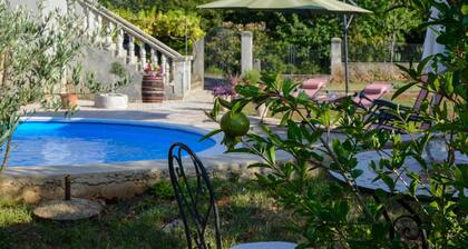 Apartment Villa Oliva with private swimming pool