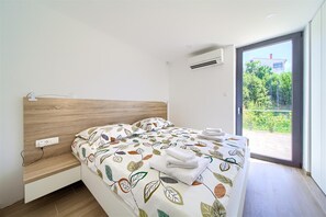 6 makuuhuonetta, ilmainen Wi-Fi, vuodevaatteet