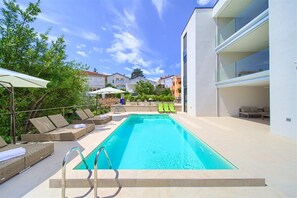 A heated pool - Villa Celeia - Luxurious first floor apartment with heated pool in city centre of Krk (Krk (Krk))