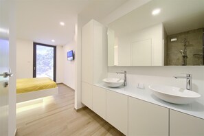 Hair dryer, towels - Villa Celeia - Luxurious first floor apartment with heated pool in city centre of Krk (Krk (Krk))