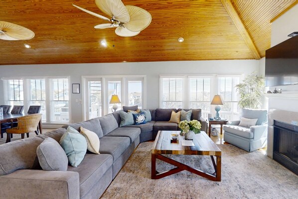 TV, fireplace, DVD player, stereo