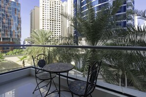 基础公寓, 1 张双人床 | 阳台