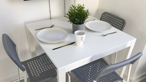 Basic Apartment, 1 Double Bed with Sofa bed | Private kitchen