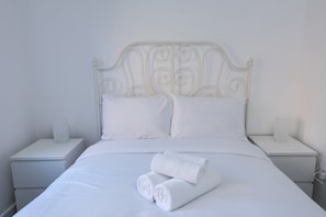 1 slaapkamer, een bureau, gratis wifi, beddengoed
