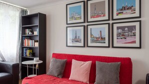 Basic Apartment, Multiple Beds | Living room - Guestready - Superb Central 3BR Home Near Regents Park, 7 Guests (London)