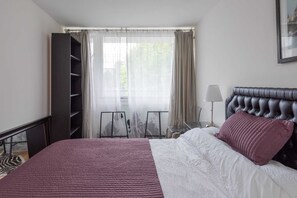 Basic Apartment, Multiple Beds | 3 bedrooms, desk, iron/ironing board, free WiFi - Guestready - Superb Central 3BR Home Near Regents Park, 7 Guests (London)