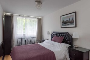 Căn hộ cơ bản, nhiều giường | 3 phòng ngủ, bàn, bàn ủi/dụng cụ ủi quần áo