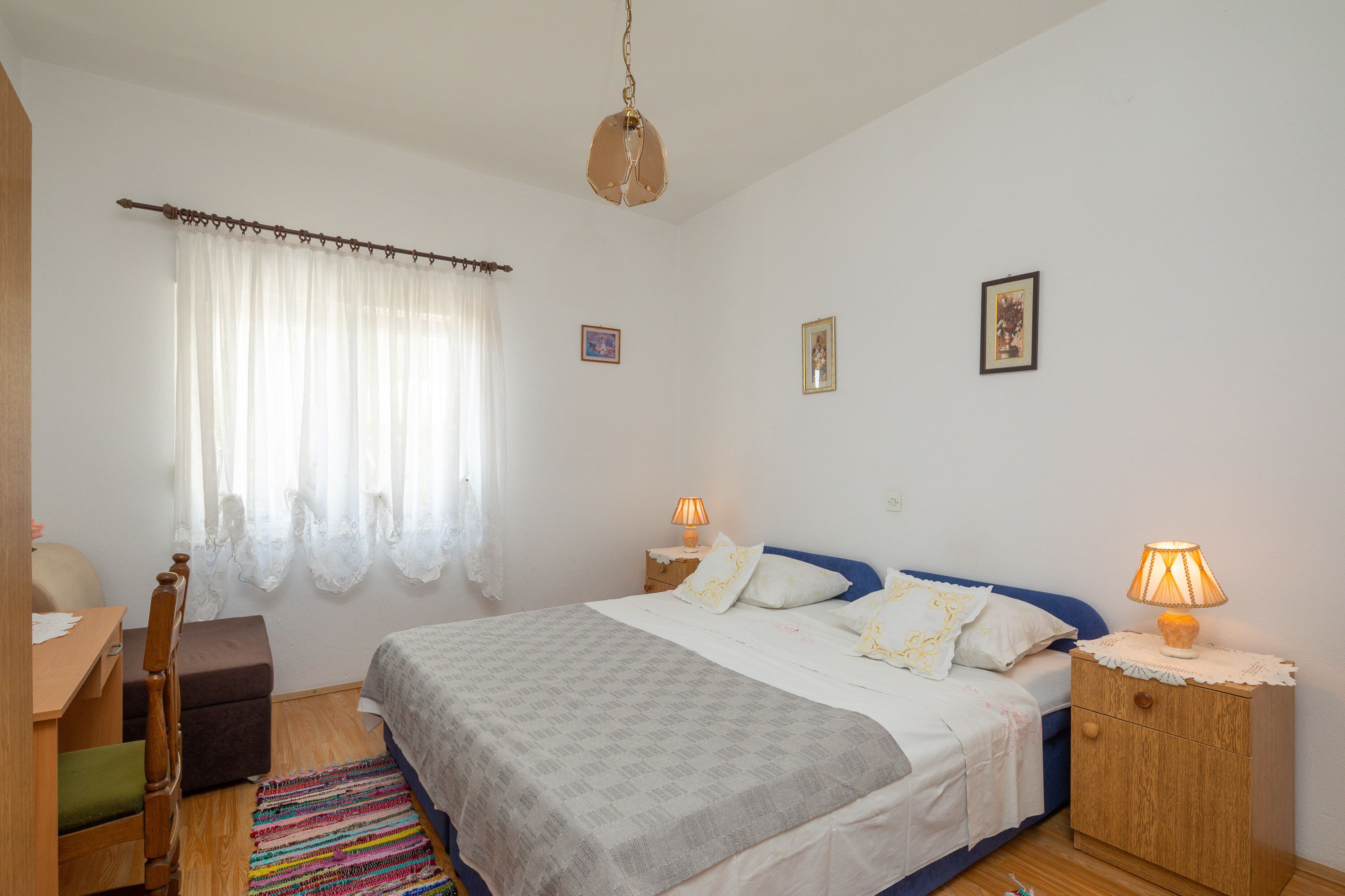 Basic Apartment (2) | 2 bedrooms, desk, laptop workspace, iron/ironing board