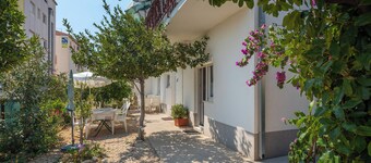 海灘附近的巴比奇公寓