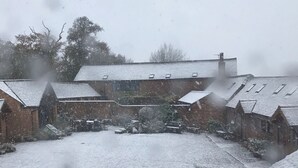 Unclassified image, 3 of 27, button - Nuneaton - Cottage - Sleeps 2 - Parking - Garden (Nuneaton)