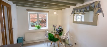 Historic Cottage in Southwell Nottingham GOLD award winning for Eco practices