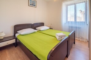 3 dormitorios, wifi gratis, ropa de cama y accesible en silla de ruedas