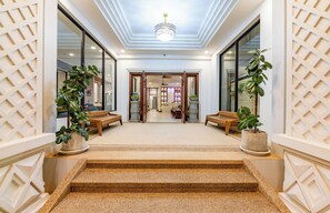 Interior entrance - Homewood Hotel (Siem Reap)