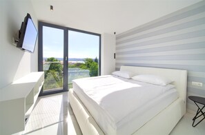 4 dormitorios, tabla de planchar con plancha, wifi gratis y ropa de cama