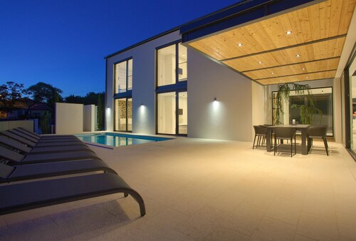 Casa Bela with heated pool and luxury of 5 stars