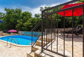 Pool - Holiday Apartment Sanela With Private Swimming pool, Garden & BBQ (Hlapa (Krk))
