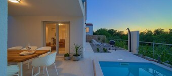 Villa Rossa with heated swimming pool