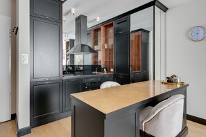 Appartement Deluxe | Coin cuisine privé | Réfrigérateur, lave-vaisselle, cafetière/bouilloire