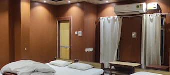 Krishan Kanhiya酒店