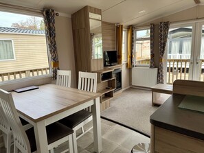 Dining - The Fly Van - Beautiful, luxury static caravan (Aberlour)