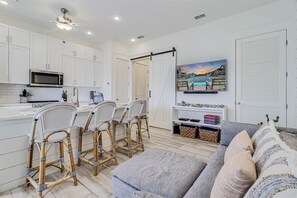 Smart TV - Prime 1-BR Condo w/ Bonus Bunks, Great Location & Amenities@Cinnamon Shore (Port Aransas)