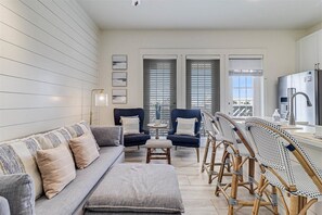 Smart TV - Prime 1-BR Condo w/ Bonus Bunks, Great Location & Amenities@Cinnamon Shore (Port Aransas)