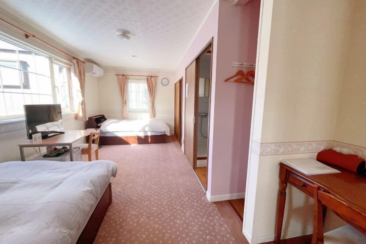 Minibar, desk, iron/ironing board (on request), free WiFi