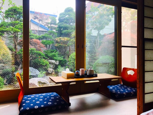 Minibar, bureau, fer et planche à repasser, Wi-Fi gratuit