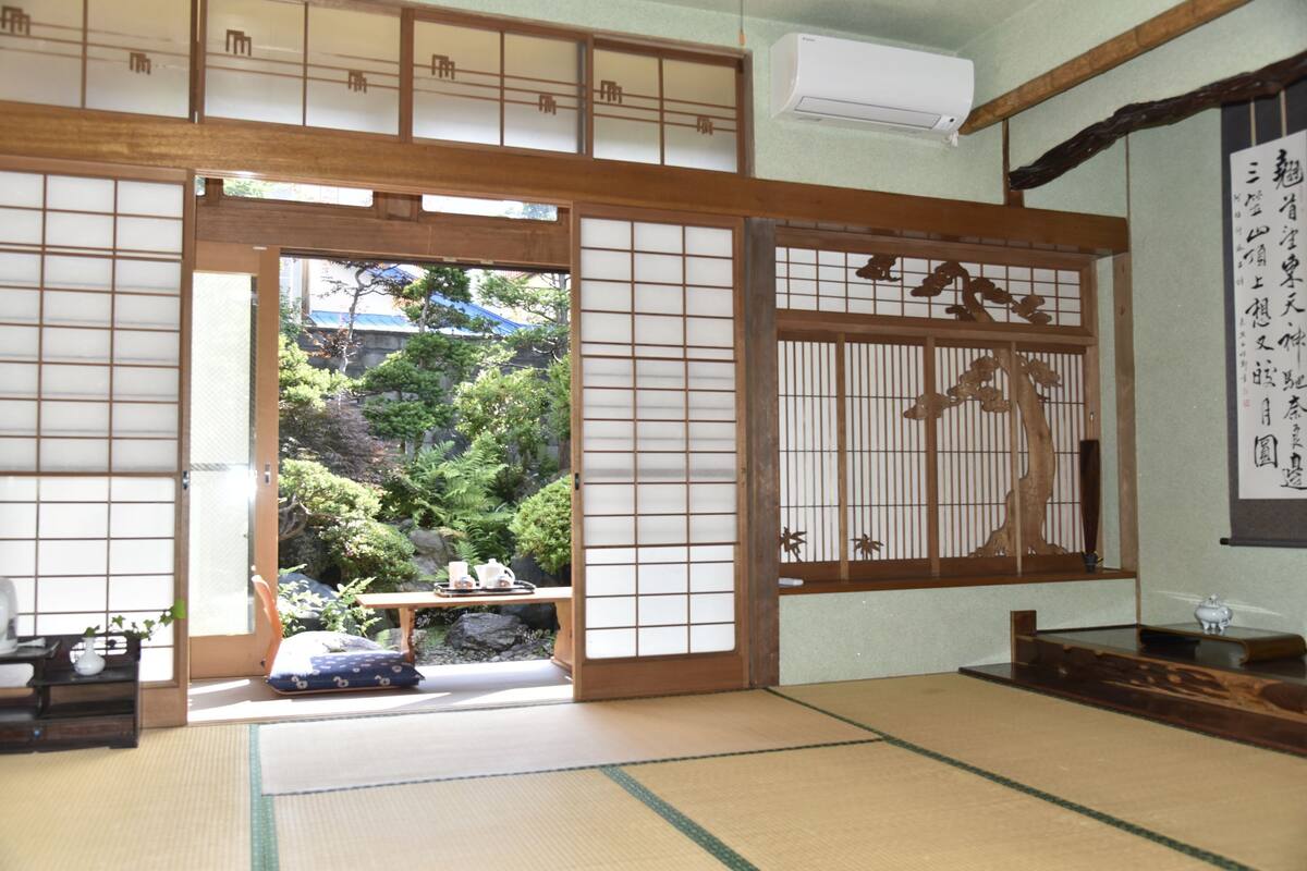 傳統客房, 非吸煙房 (Tatami Garden Room w/ Public Restroom) | 迷你吧、書桌、熨斗/熨衫板、免費 Wi-Fi
