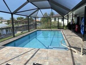 A heated pool - Just beachy Pool Gulf access (Cape Coral)