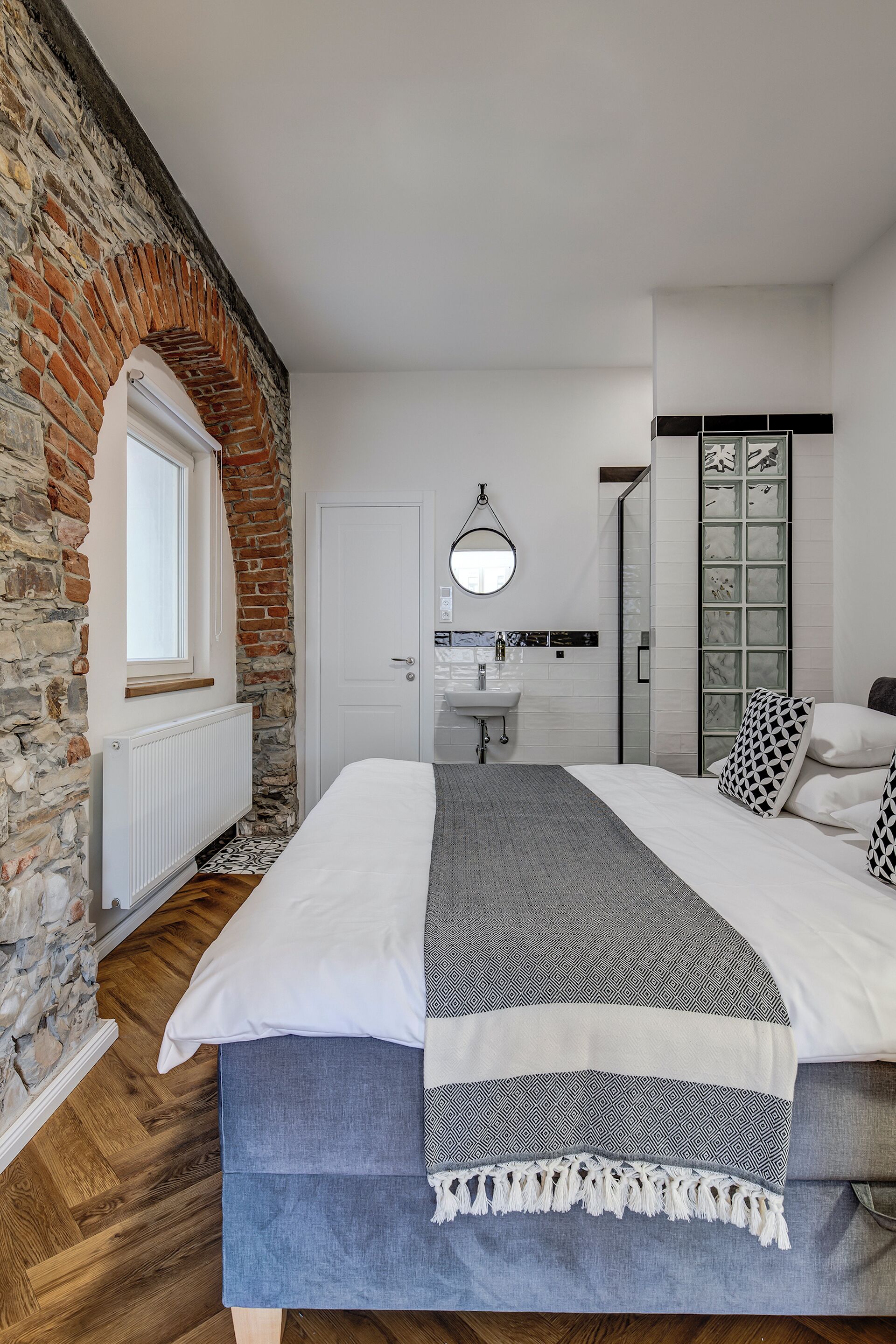 Deluxe Suite | Soundproofing, WiFi (free), bed sheets