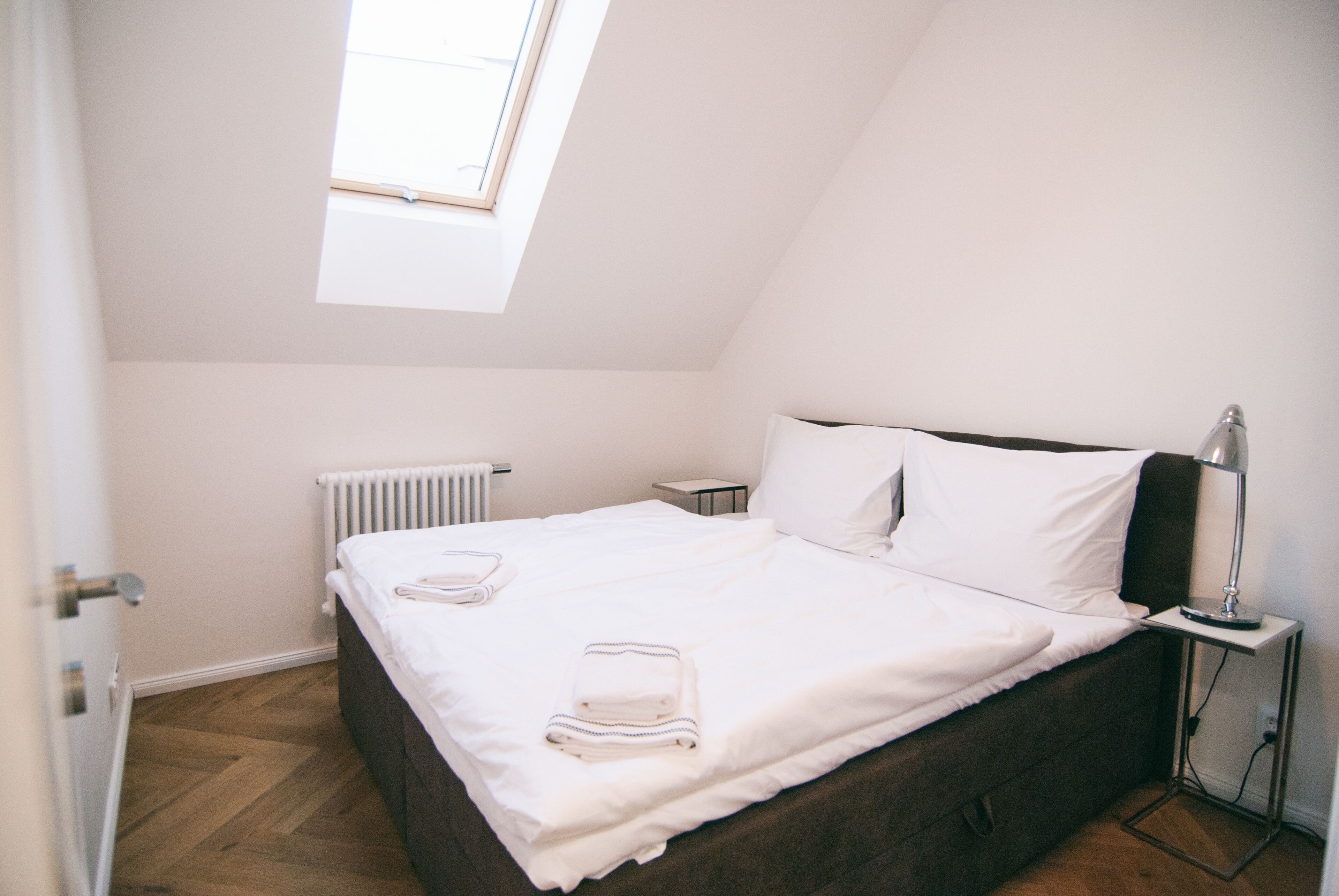 Soundproofing, free WiFi, bed sheets