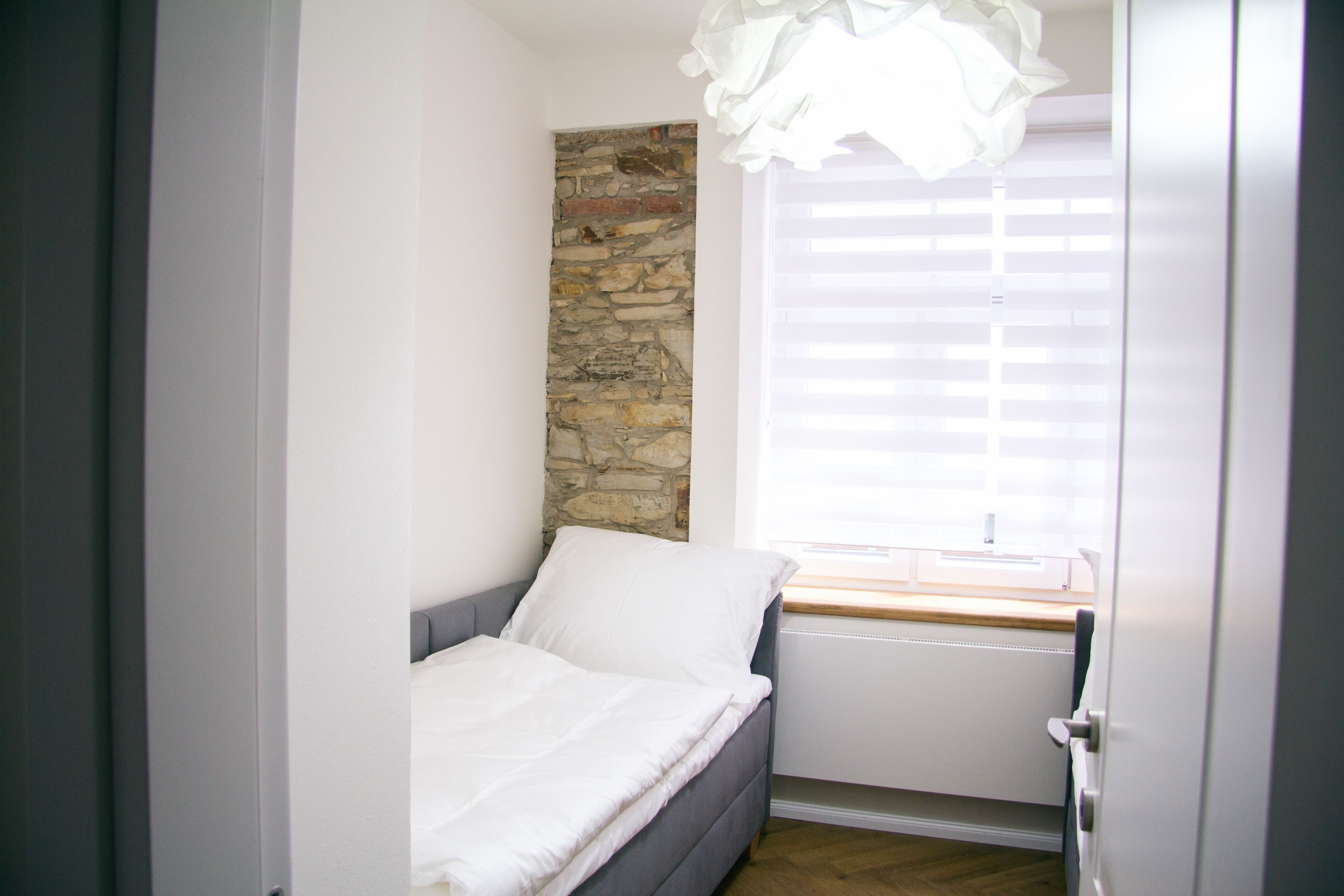 Soundproofing, free WiFi, bed sheets