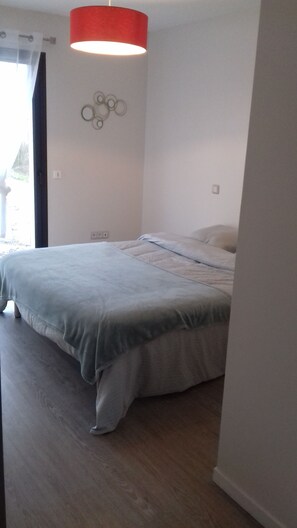 4 Schlafzimmer, Bügeleisen/Bügelbrett, kostenloses WLAN, Bettwäsche