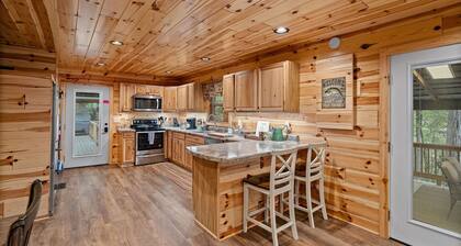 Beside Still Water 1 - 2 Bedrooms, 2 Baths, Sleeps 6 Home by RedAwning