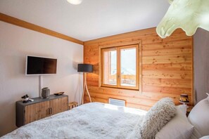 3 Schlafzimmer, Reisekinderbett, WLAN, Bettwäsche