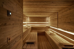 Deep-tissue massages, 1 treatment room, massages