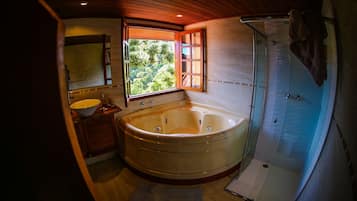 Presidential Suite, 1 Queen Bed | Bathroom