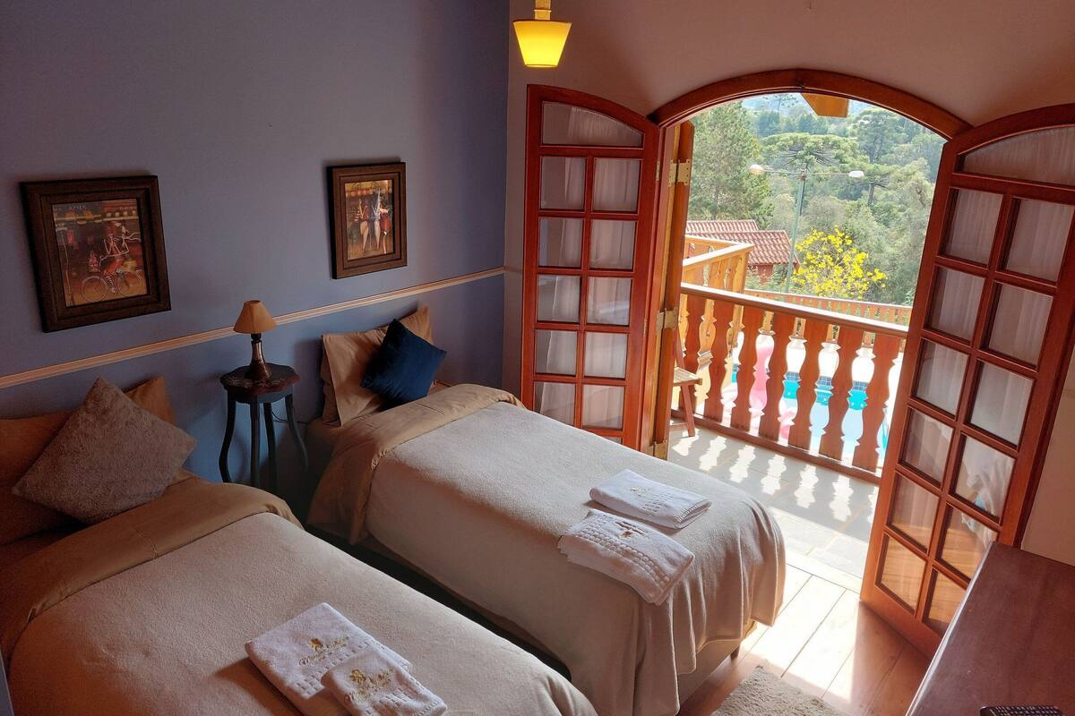 Kamar Double atau Twin Basic, 2 Tempat Tidur Twin | Wi-Fi gratis dan didekorasi berbeda-beda