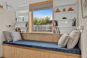 Interior - Forty South Cottage A Secluded Waterside Getaway (Lindisfarne)