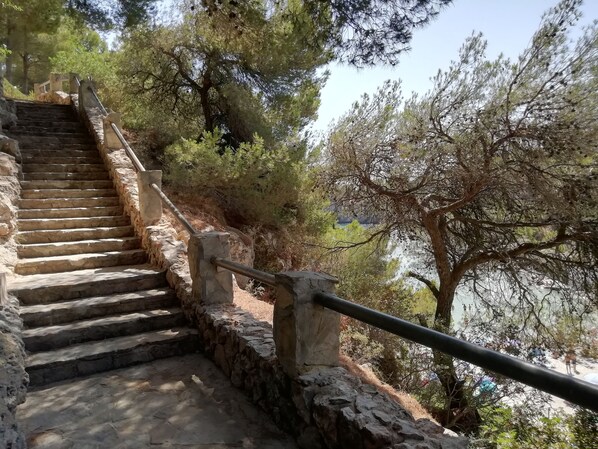 Enceinte de lâhĂ©bergement