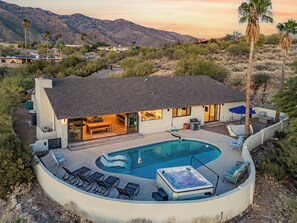 Outdoor pool, a heated pool - Skyline: 5 bed/6 bath, amazing views, tennis & basketball courts, pool, hot tub (Catalina Foothills)
