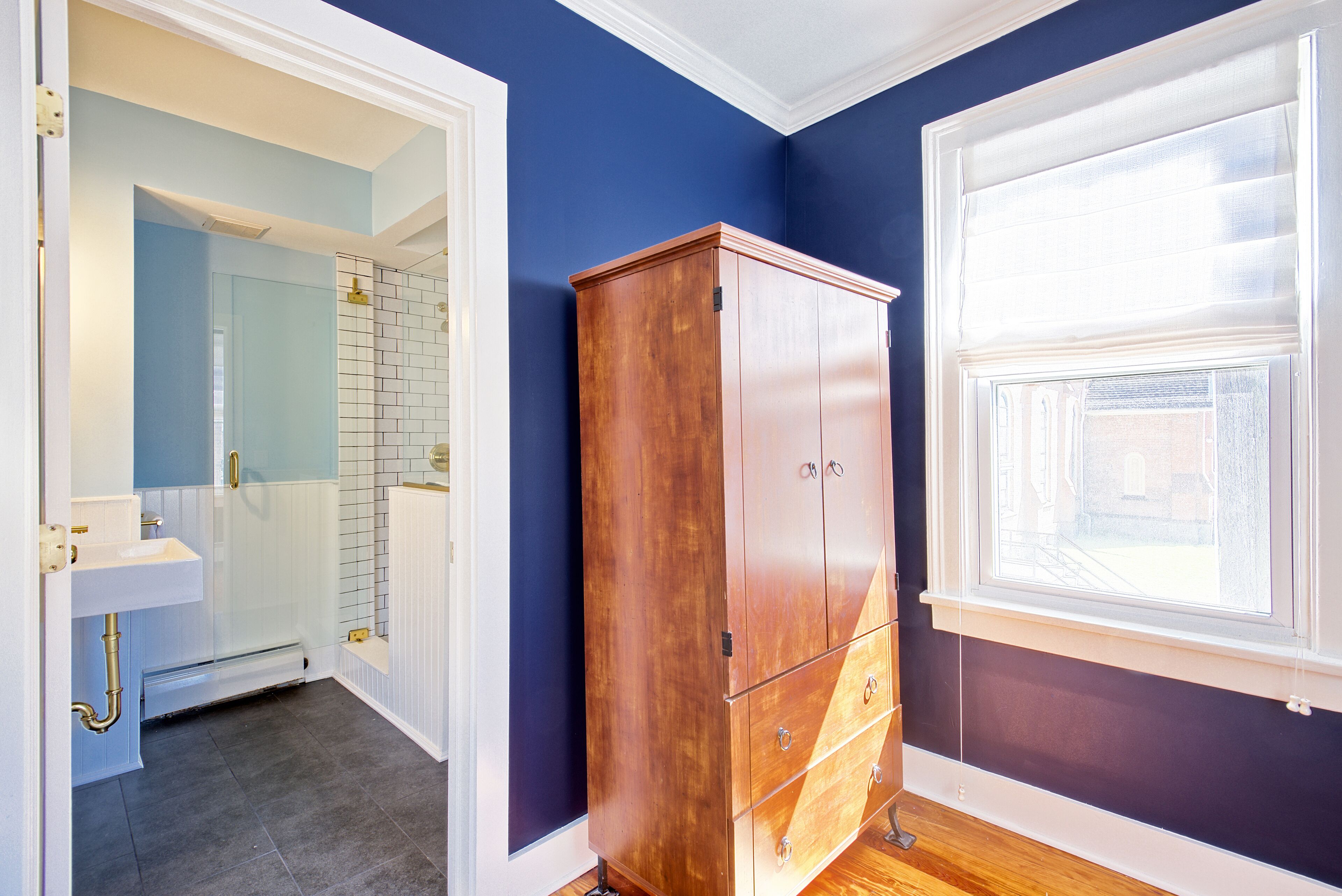 deluxe suite 3 | premium bedding, memory-foam beds, individually decorated