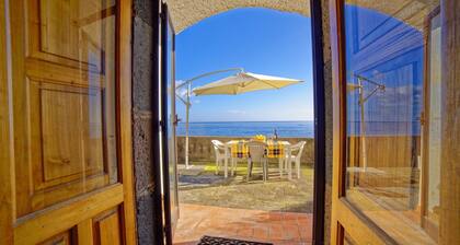 sea view house with Etna behind