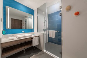 Bathroom - Holiday Inn Express Yangquan City Center by IHG (Yangquan)