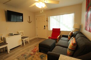 Living room - Tropic Breeze Unit #1 Madeira Beach Steps Away fro (Madeira Beach)