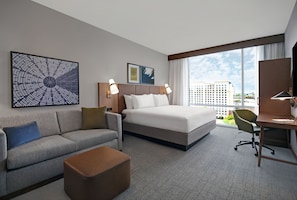 Free WiFi, bed sheets - Staybridge Suites Houston Galleria Area by IHG (Houston)