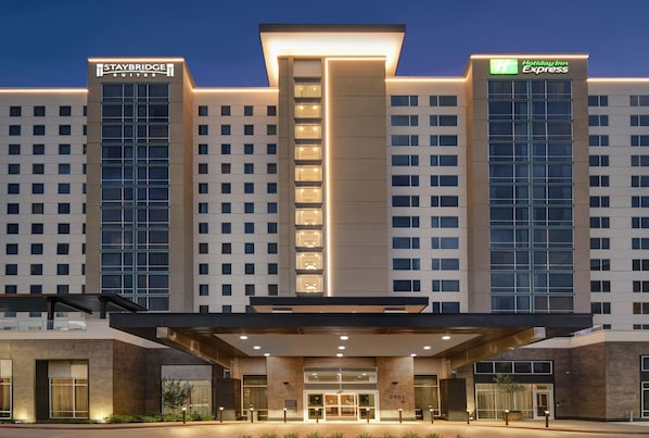 Exterior - Staybridge Suites Houston Galleria Area by IHG (Houston)